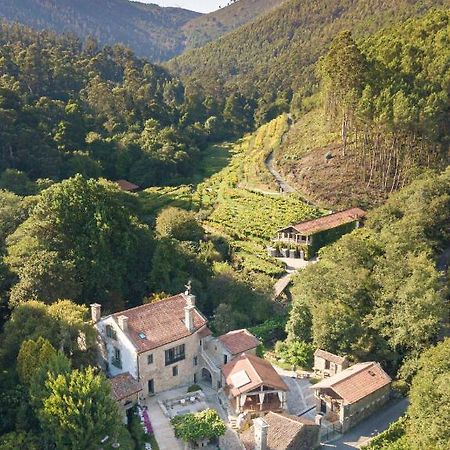 Entre Os Rios - Casa Rural Y Enoturismo A Pobra do Caramiñal Esterno foto