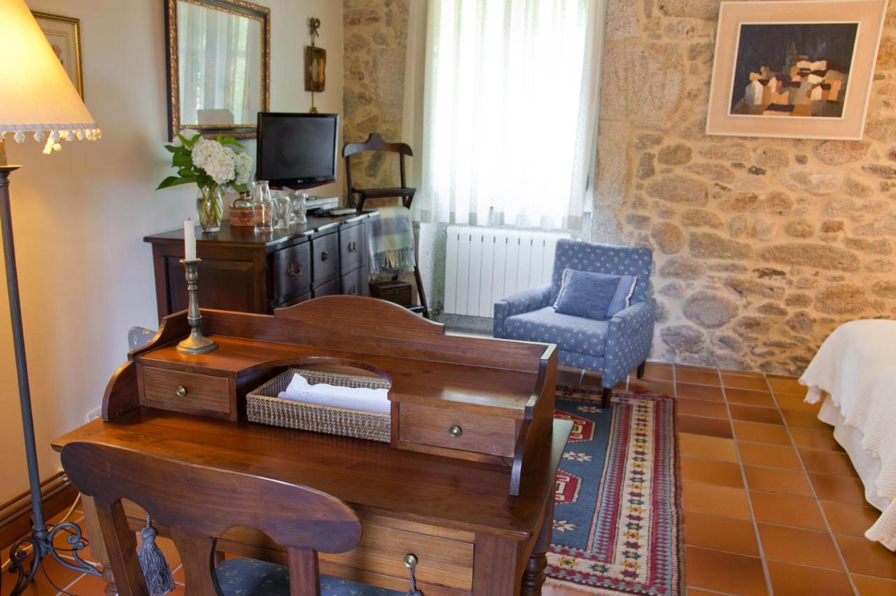 Entre Os Rios - Casa Rural Y Enoturismo A Pobra do Caramiñal Esterno foto