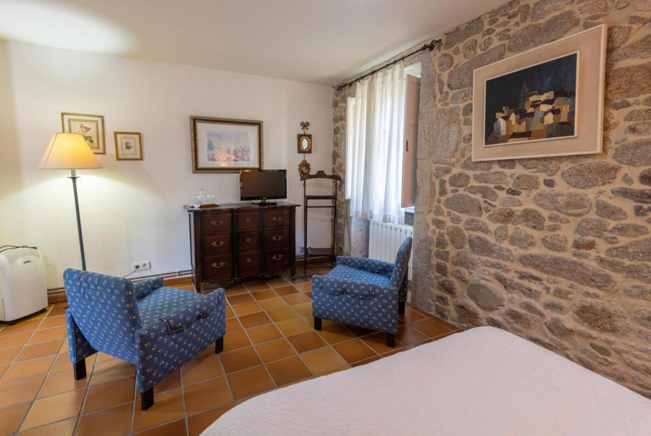 Entre Os Rios - Casa Rural Y Enoturismo A Pobra do Caramiñal Esterno foto