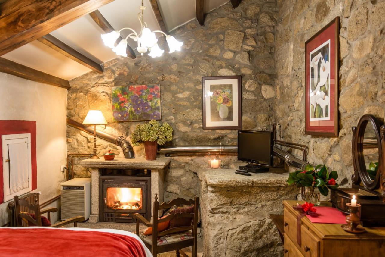Entre Os Rios - Casa Rural Y Enoturismo A Pobra do Caramiñal Esterno foto