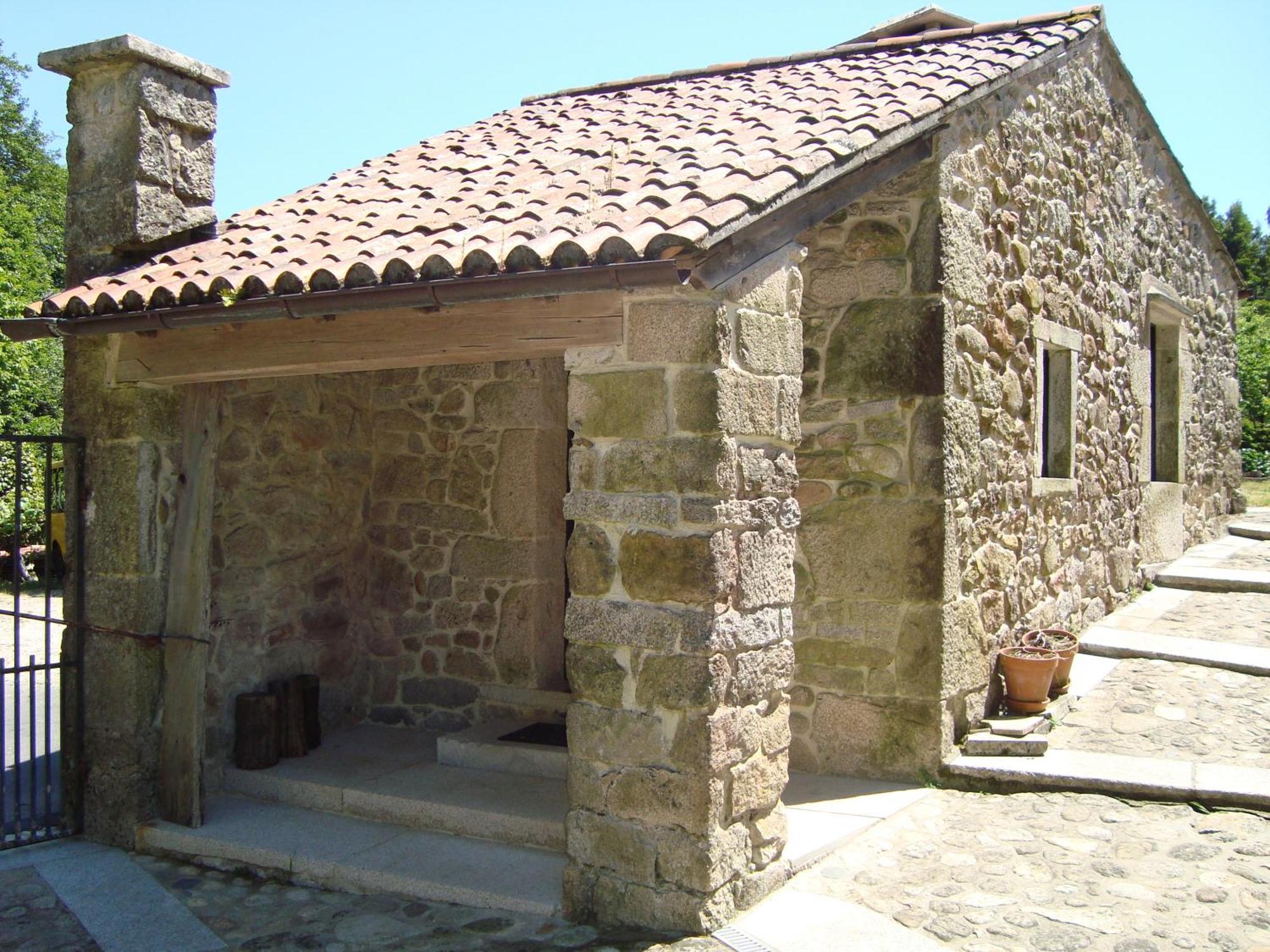 Entre Os Rios - Casa Rural Y Enoturismo A Pobra do Caramiñal Esterno foto